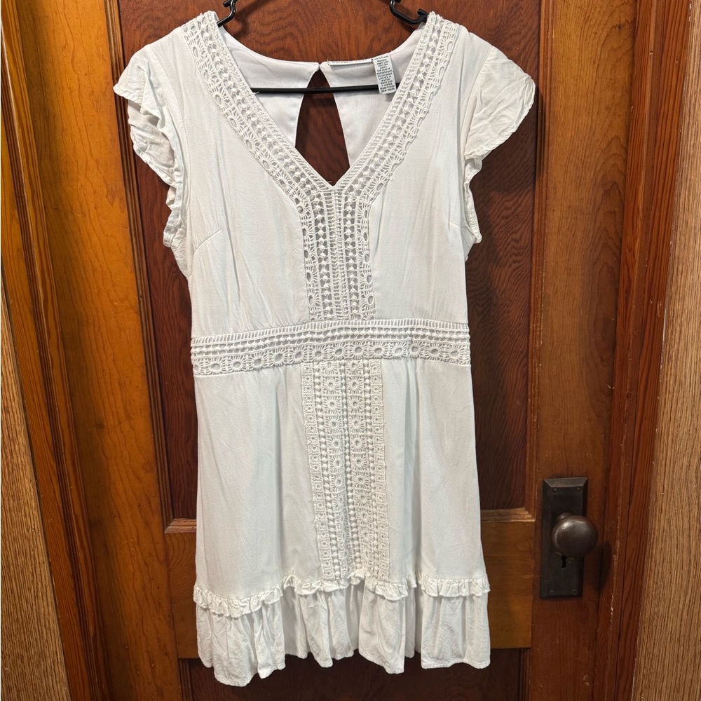 Sincerely Jules White Crochet Trim V-Neck Wedding Dress